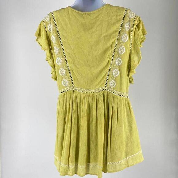 Chic Bohemian Style Free People Blouse - Soft Yellow with Embroidery - Picture 2 of 4